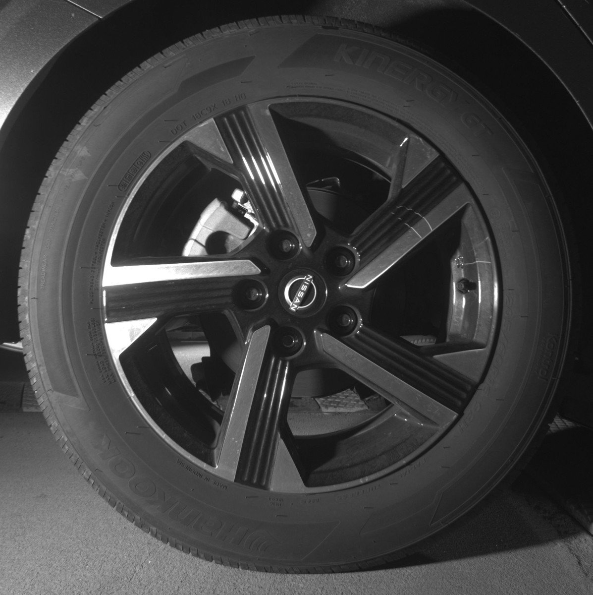 Used 2025 Nissan Sentra SV image 15