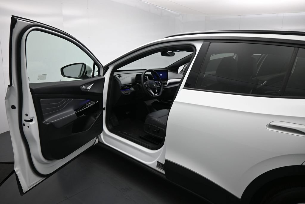 Used 2024 Volkswagen ID.4 S RWD image 9