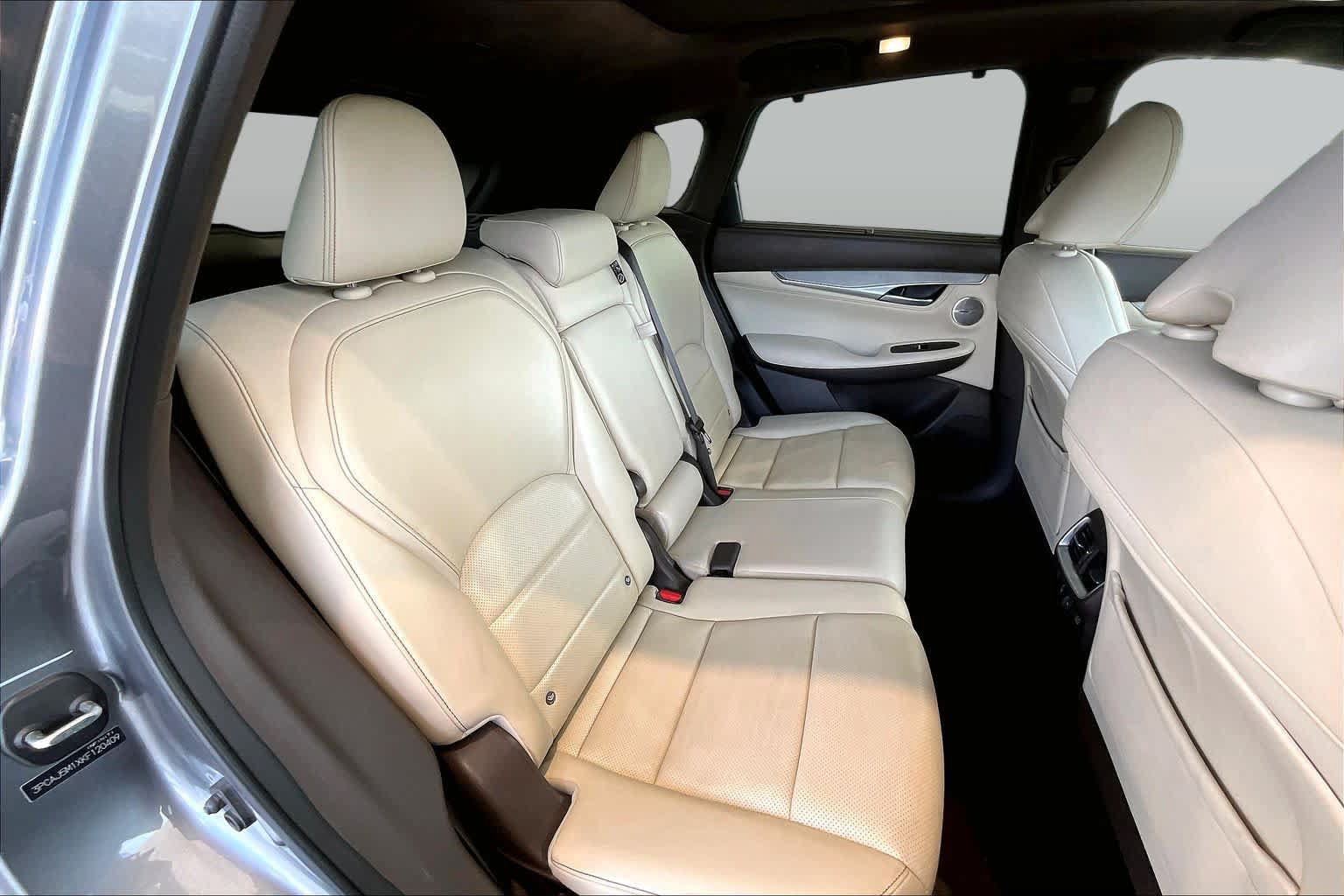 Used 2019 INFINITI QX50 Essential w/ Sensory Package FWD image 21