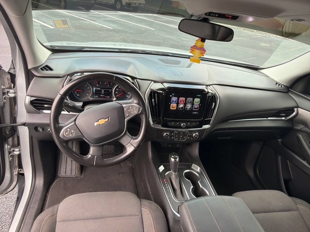 Certified 2019 Chevrolet Traverse LT FWD image 11