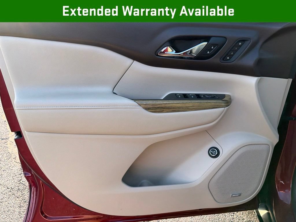 Certified 2018 GMC Acadia Denali w/ Technology Package AWD/4WD image 13