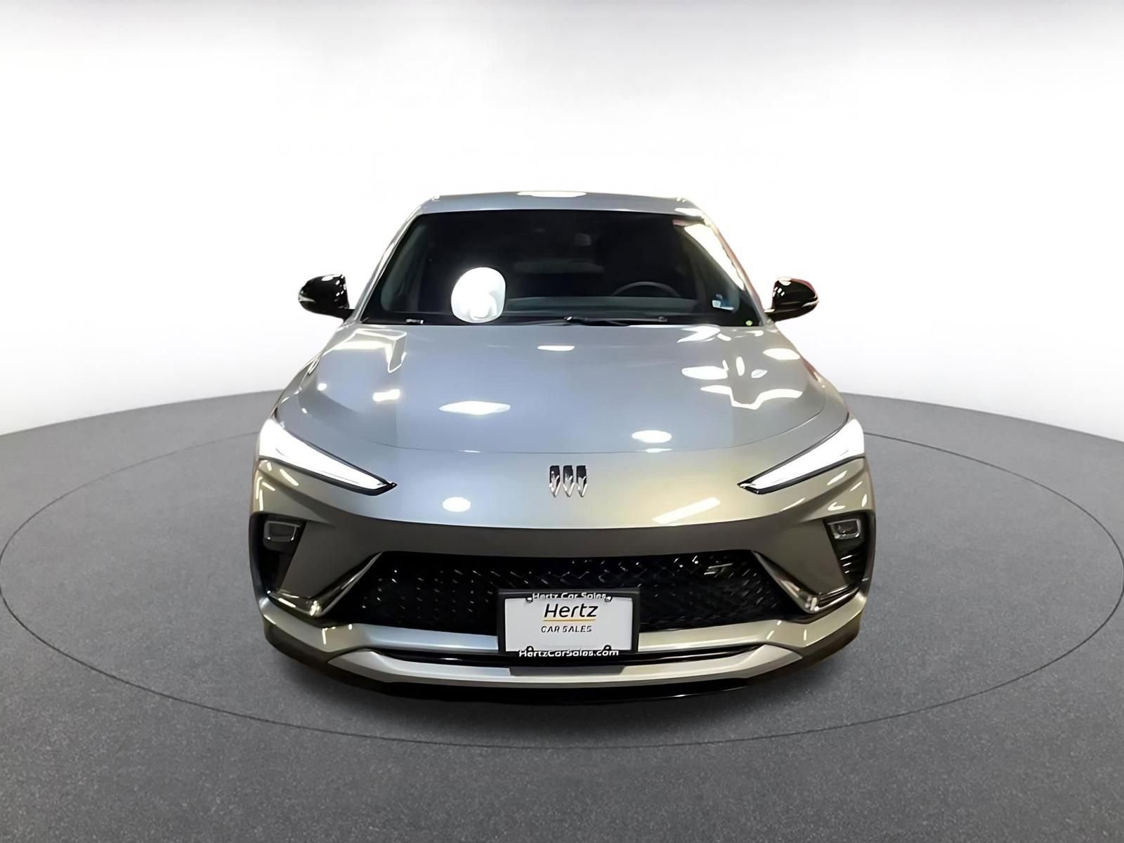 Used 2025 Buick Envista Sport Touring image 4