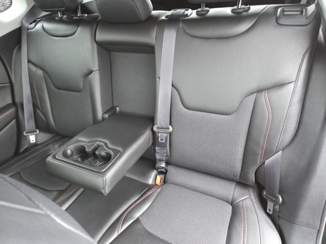 Used 2018 Jeep Compass Trailhawk w/ Cold Weather Group AWD/4WD image 12