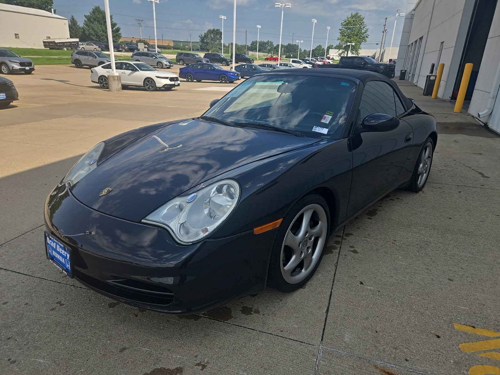 Used 2002 Porsche 911 Carrera RWD image 6