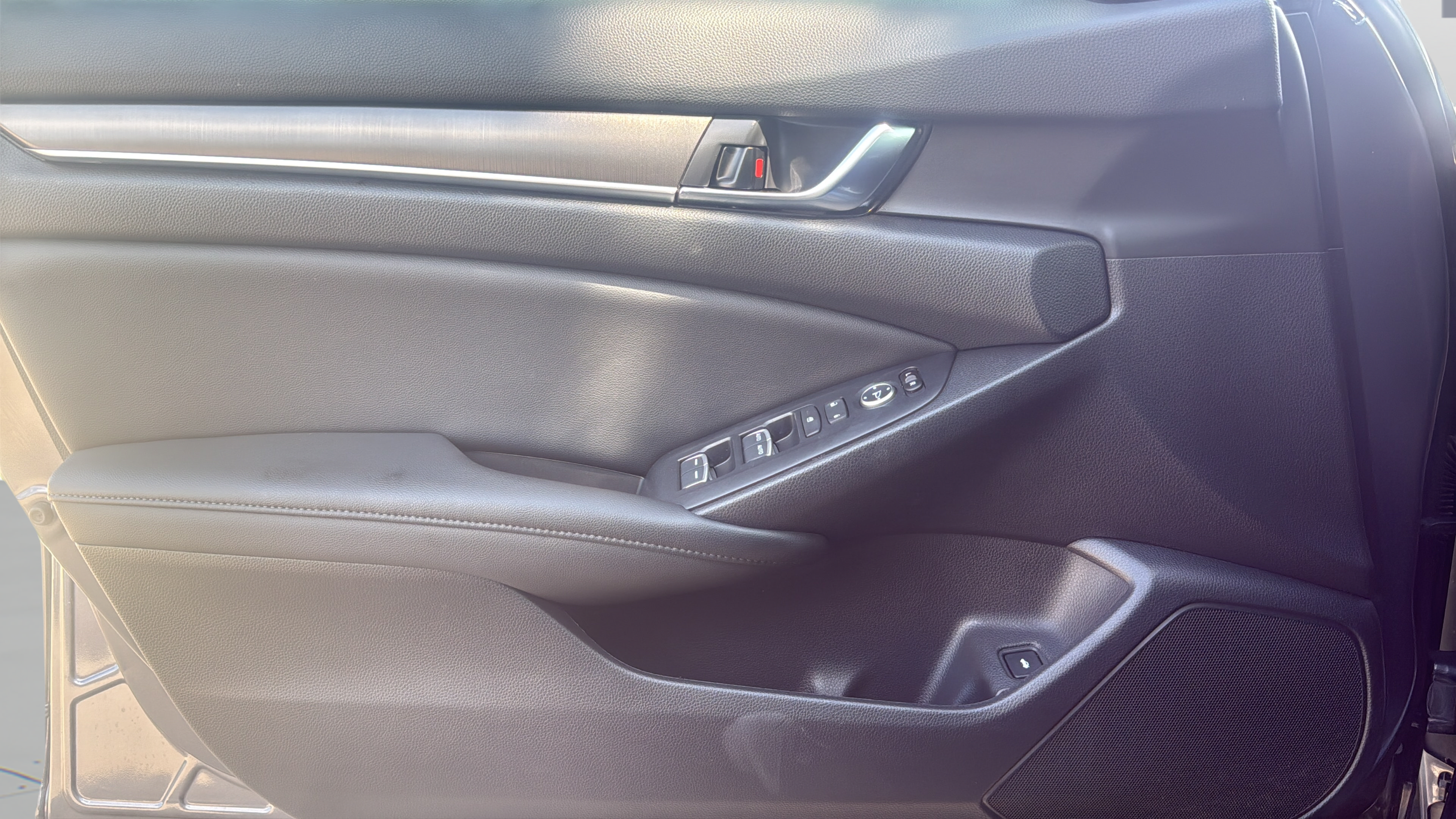 Used 2020 Honda Accord LX image 13