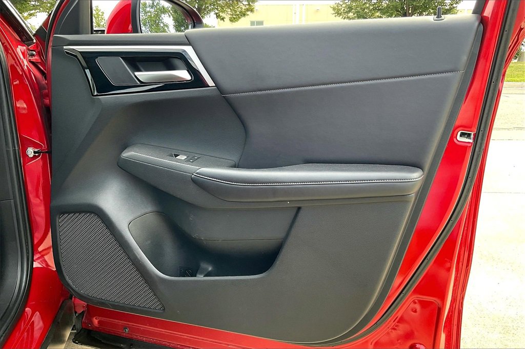 Used 2023 Mitsubishi Outlander SE image 22