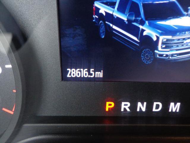 Used 2023 Ford F350 XLT image 12