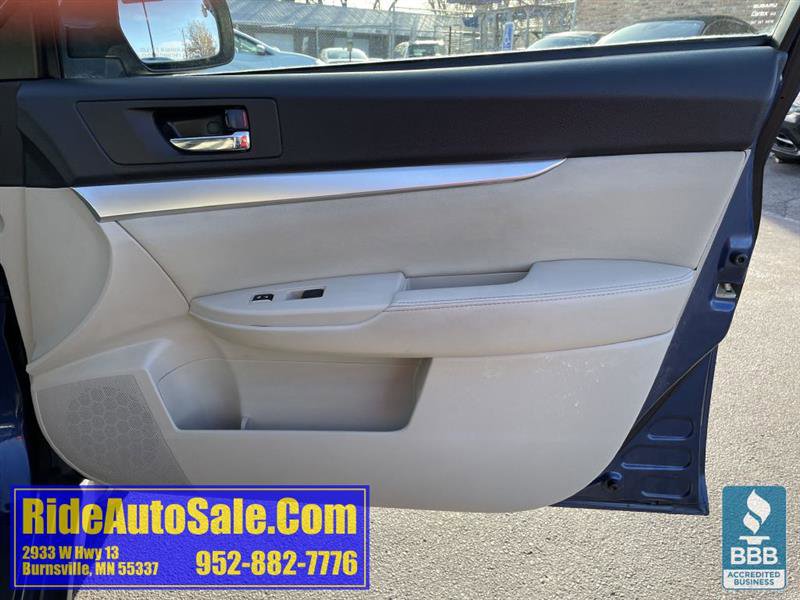 Used 2011 Subaru Outback 2.5i Premium image 13