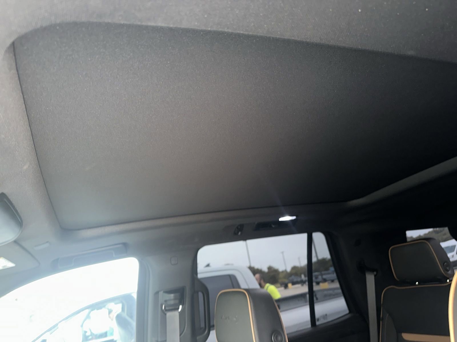 Used 2023 GMC Yukon AT4 AWD/4WD image 9