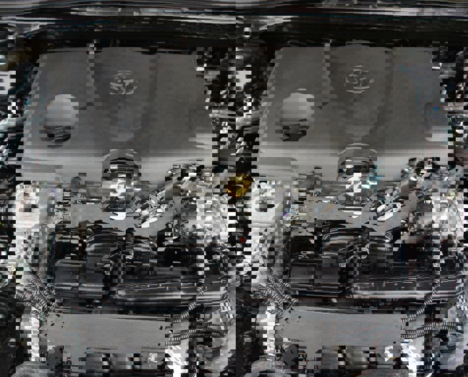 Used 2024 Toyota Camry SE image 26