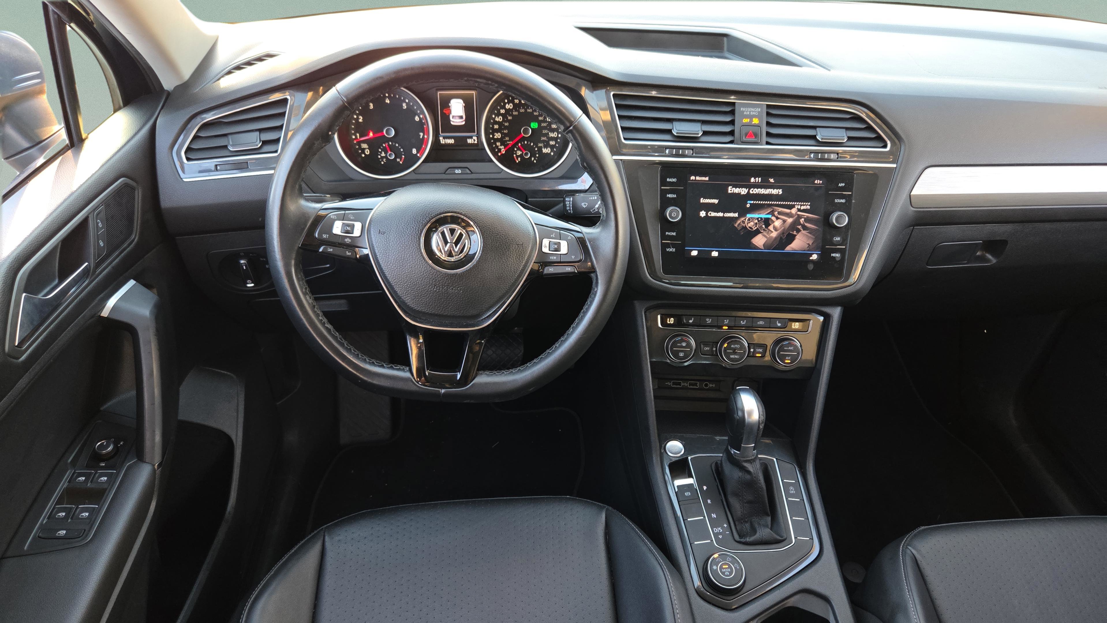 Used 2019 Volkswagen Tiguan S image 12