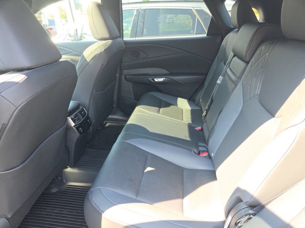 Used 2026 Lexus RX 350 F Sport AWD/4WD image 8