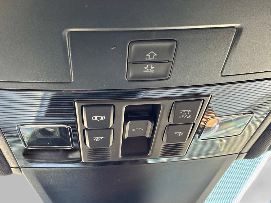 Used 2024 Volkswagen Tiguan SEL R-Line AWD/4WD image 38