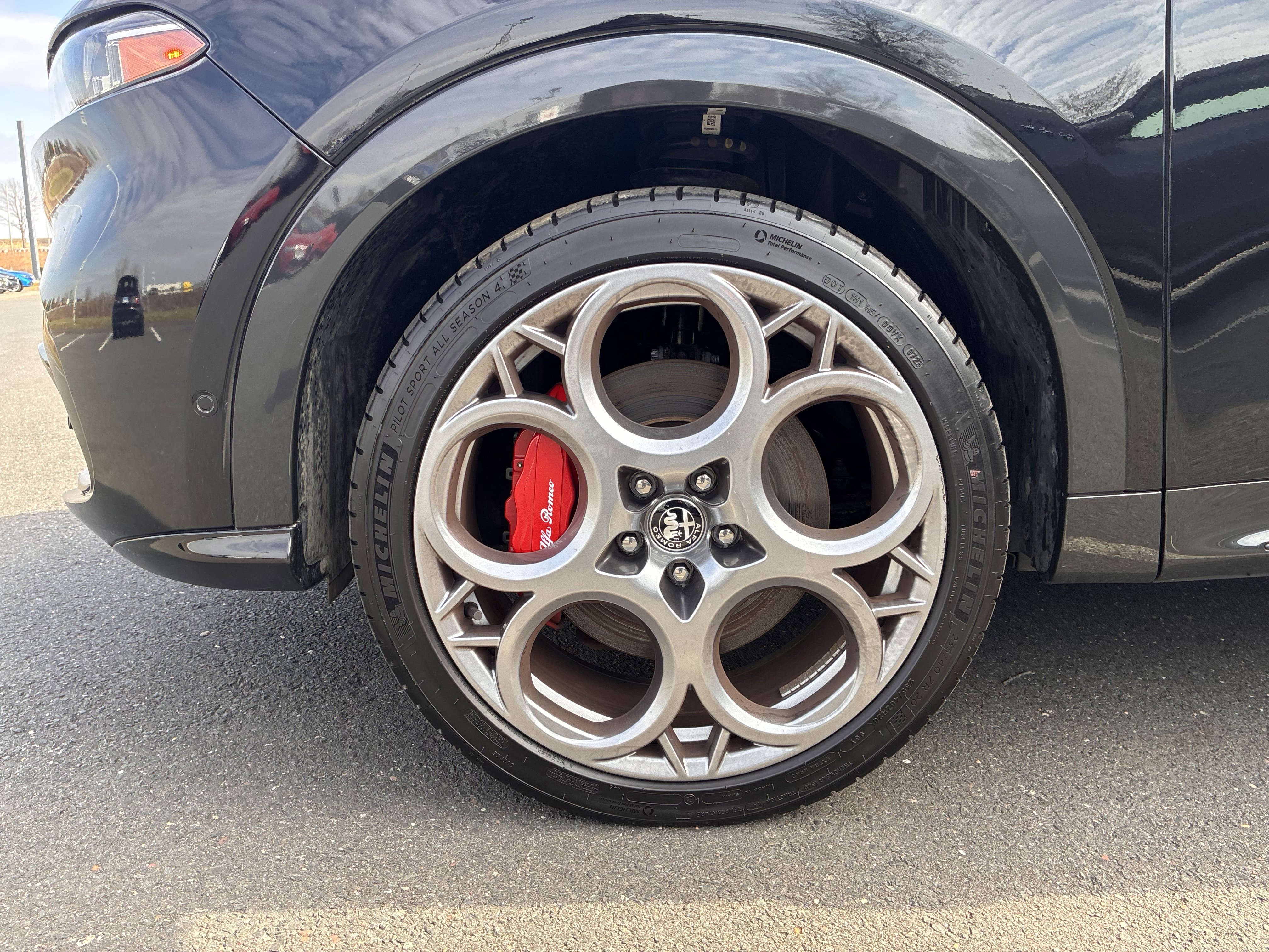 Used 2024 Alfa Romeo Tonale Veloce image 12