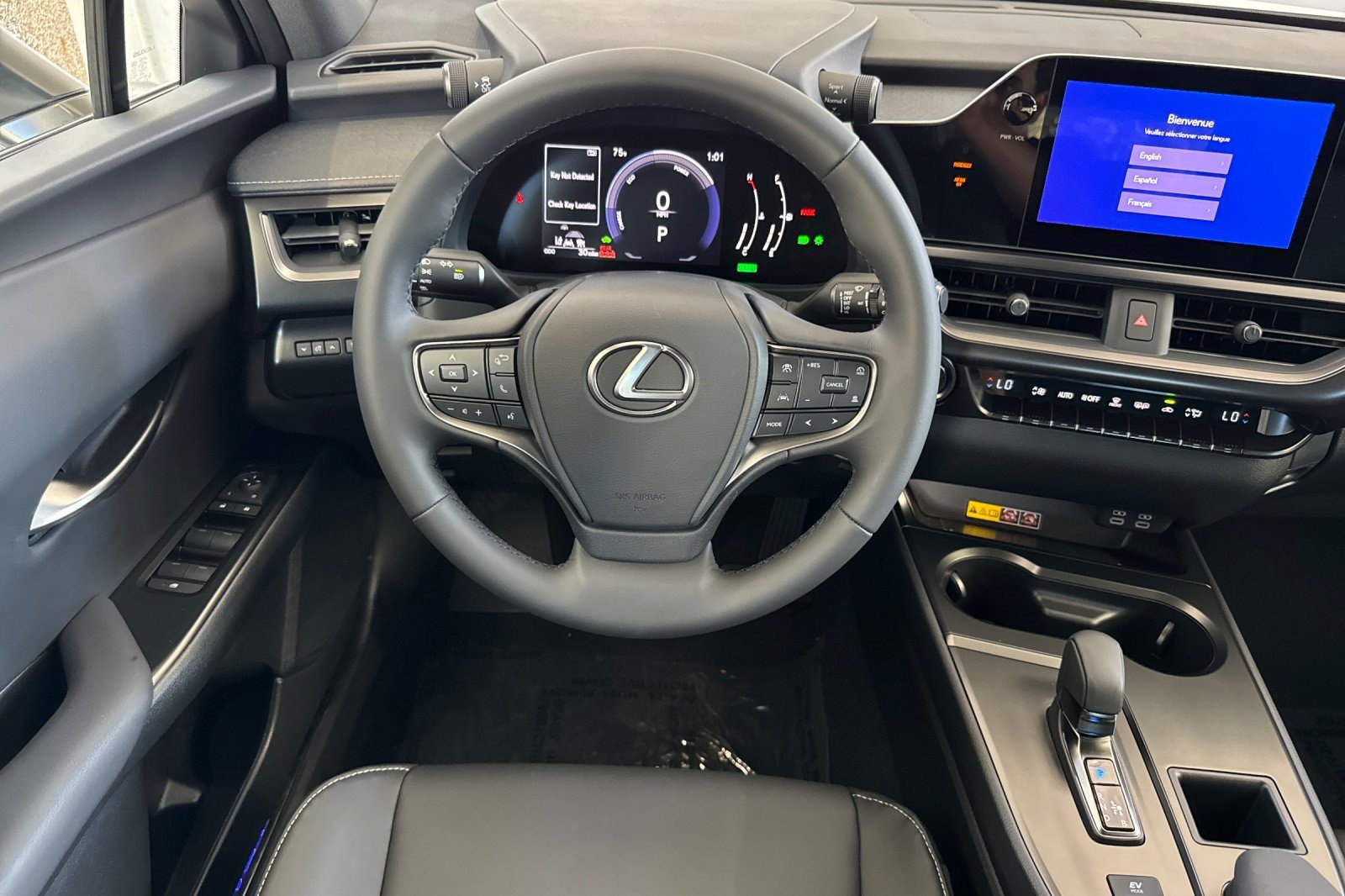 Certified 2026 Lexus UX 300h FWD w/ Accessory Package (Z2) image 18