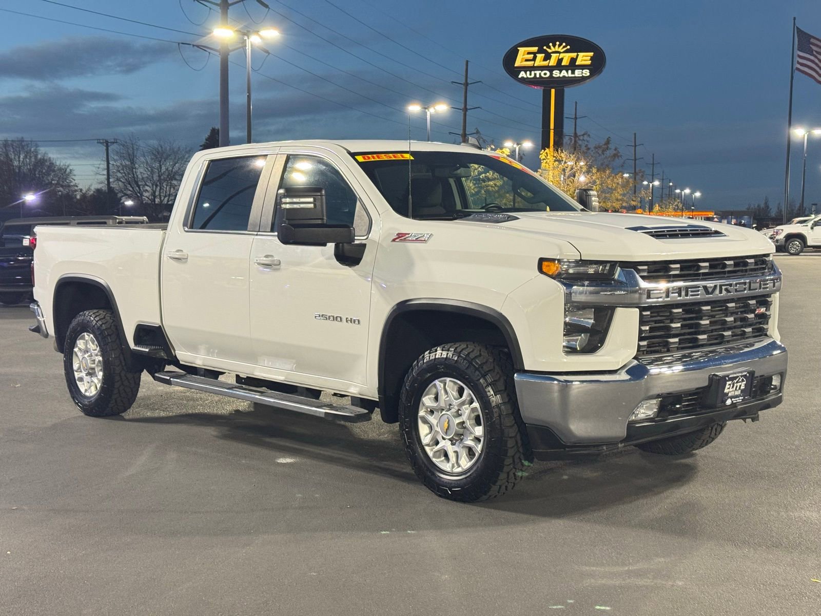 Used 2023 Chevrolet Silverado 2500 LT w/ Convenience Package image 3
