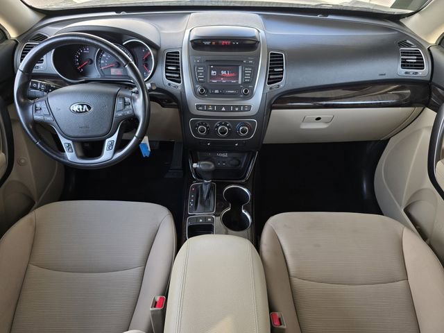 Used 2014 Kia Sorento LX image 17