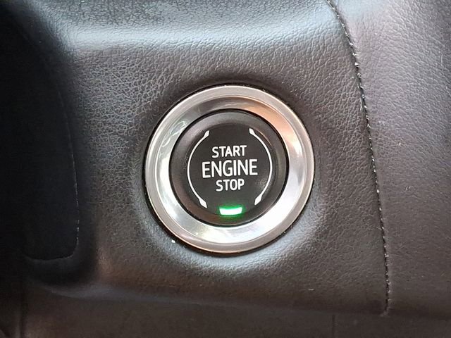 Used 2022 Chevrolet Suburban LT image 24