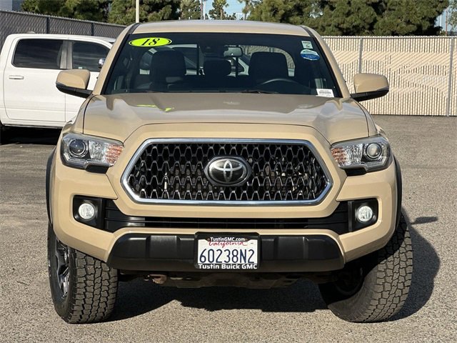 Used 2018 Toyota Tacoma TRD Off-Road image 2