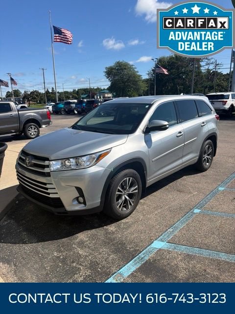 Used 2017 Toyota Highlander Plus w/ Protection Package #3 AWD/4WD image 2