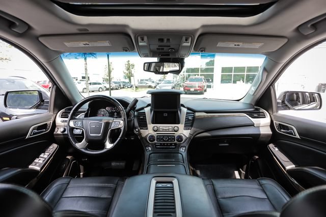 Used 2017 GMC Yukon XL Denali w/ Open Road Package AWD/4WD image 43