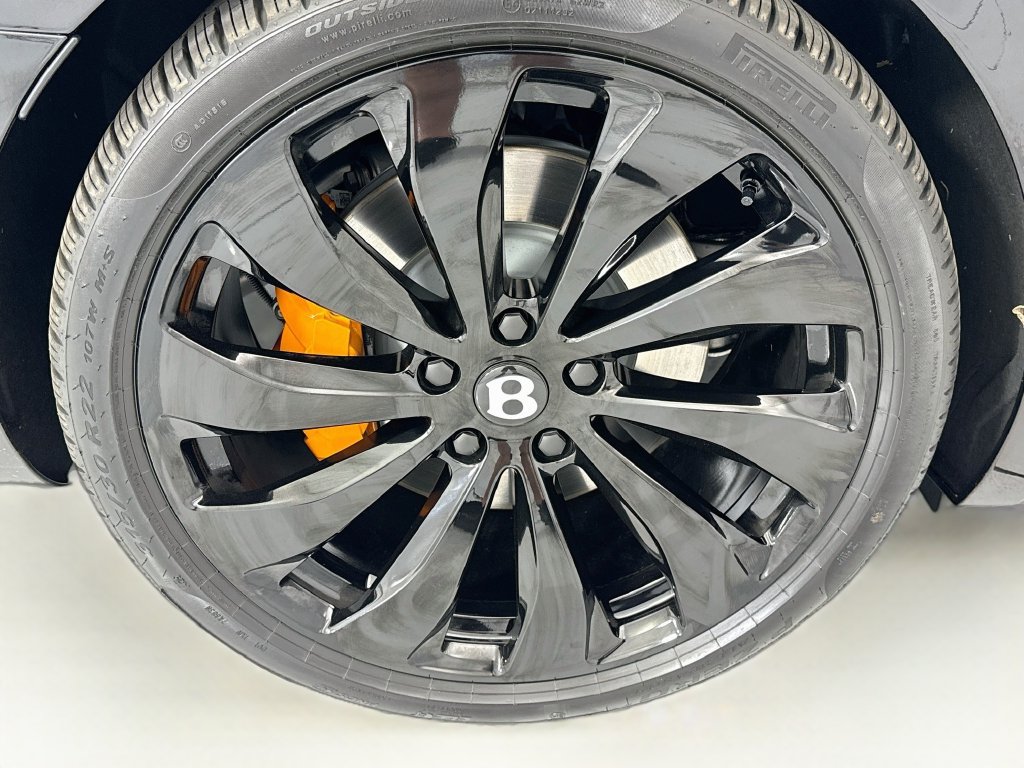 Used 2026 Bentley Flying Spur V8 AWD/4WD image 32