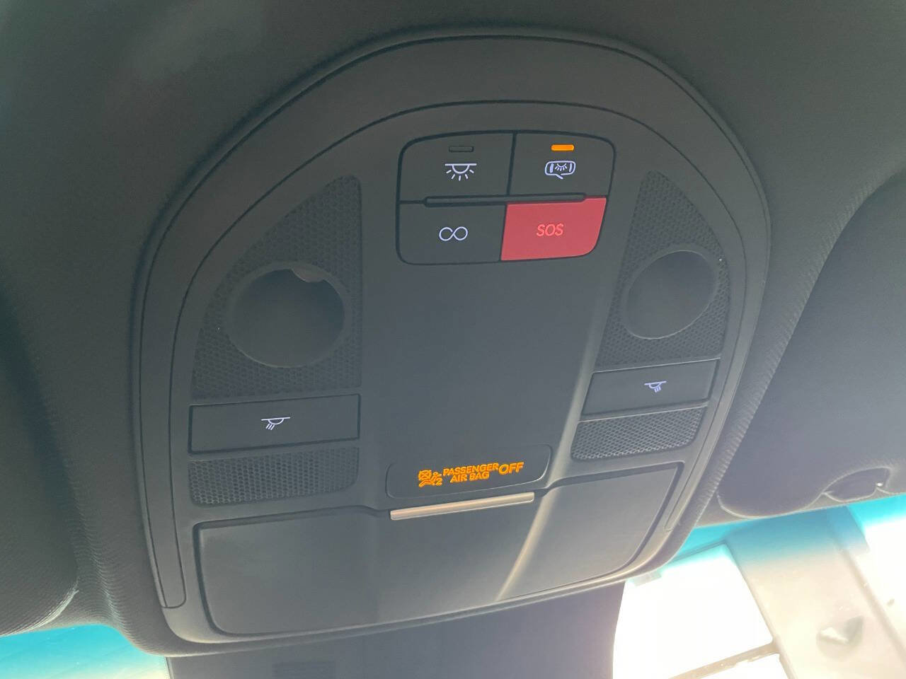 Used 2024 Genesis G70 2.5T image 35