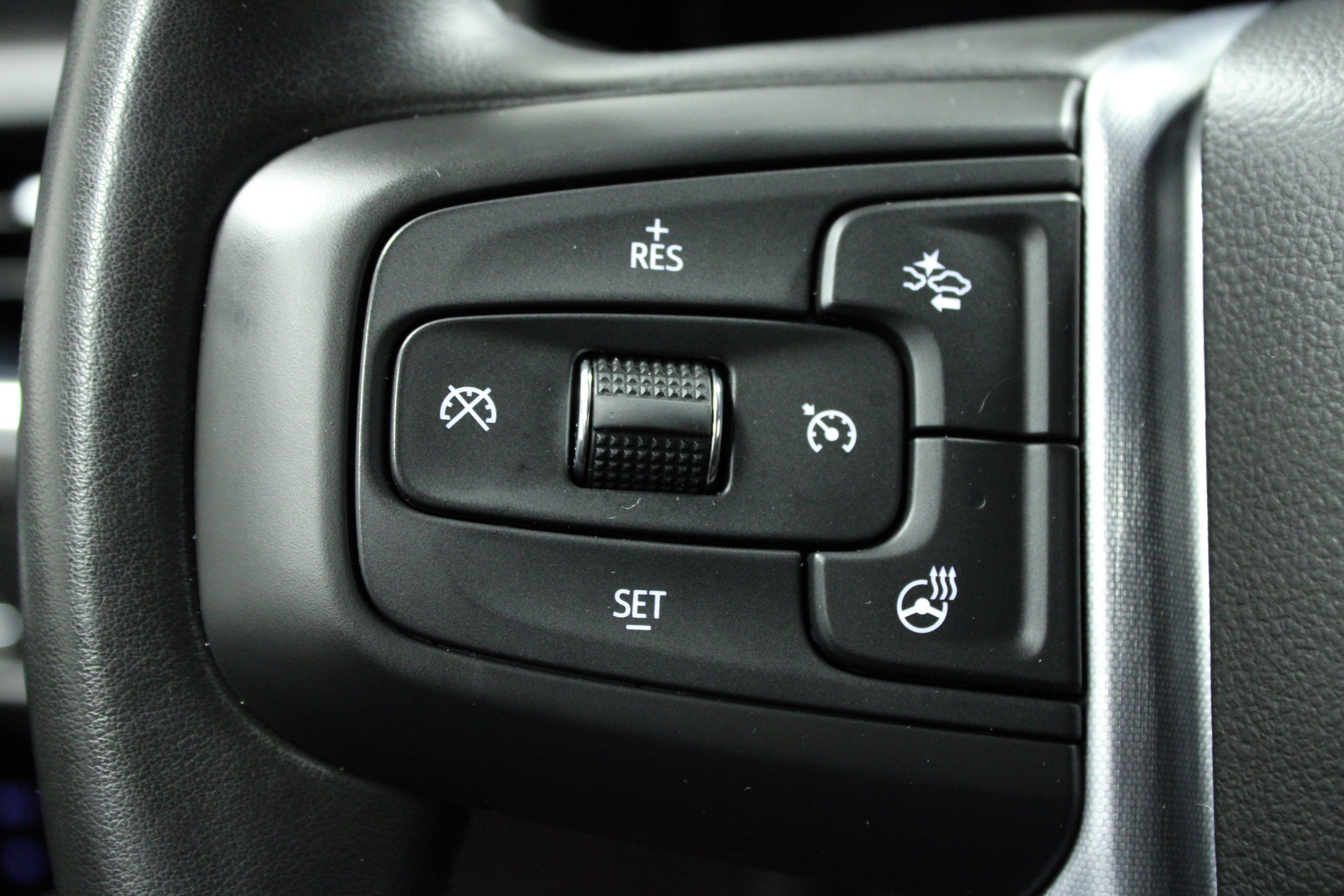 Used 2024 GMC Yukon SLT w/ SLT Luxury Package AWD/4WD image 21