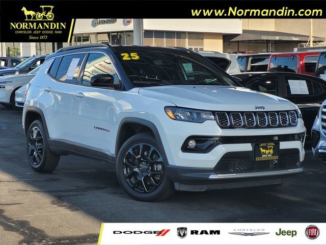 Used 2025 Jeep Compass Limited image 1