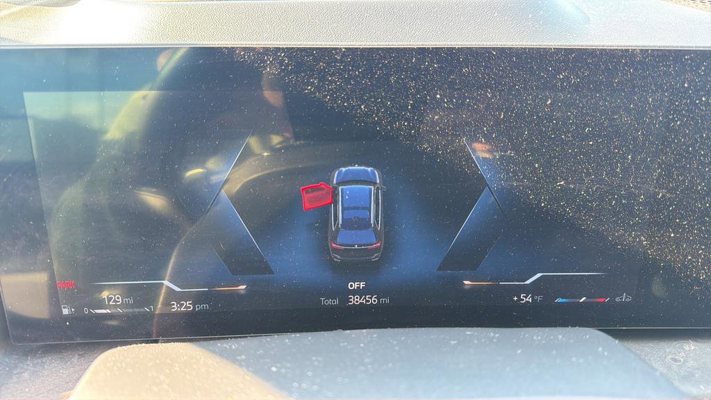 Used 2024 BMW X7 xDrive40i w/ Climate Comfort Package image 20