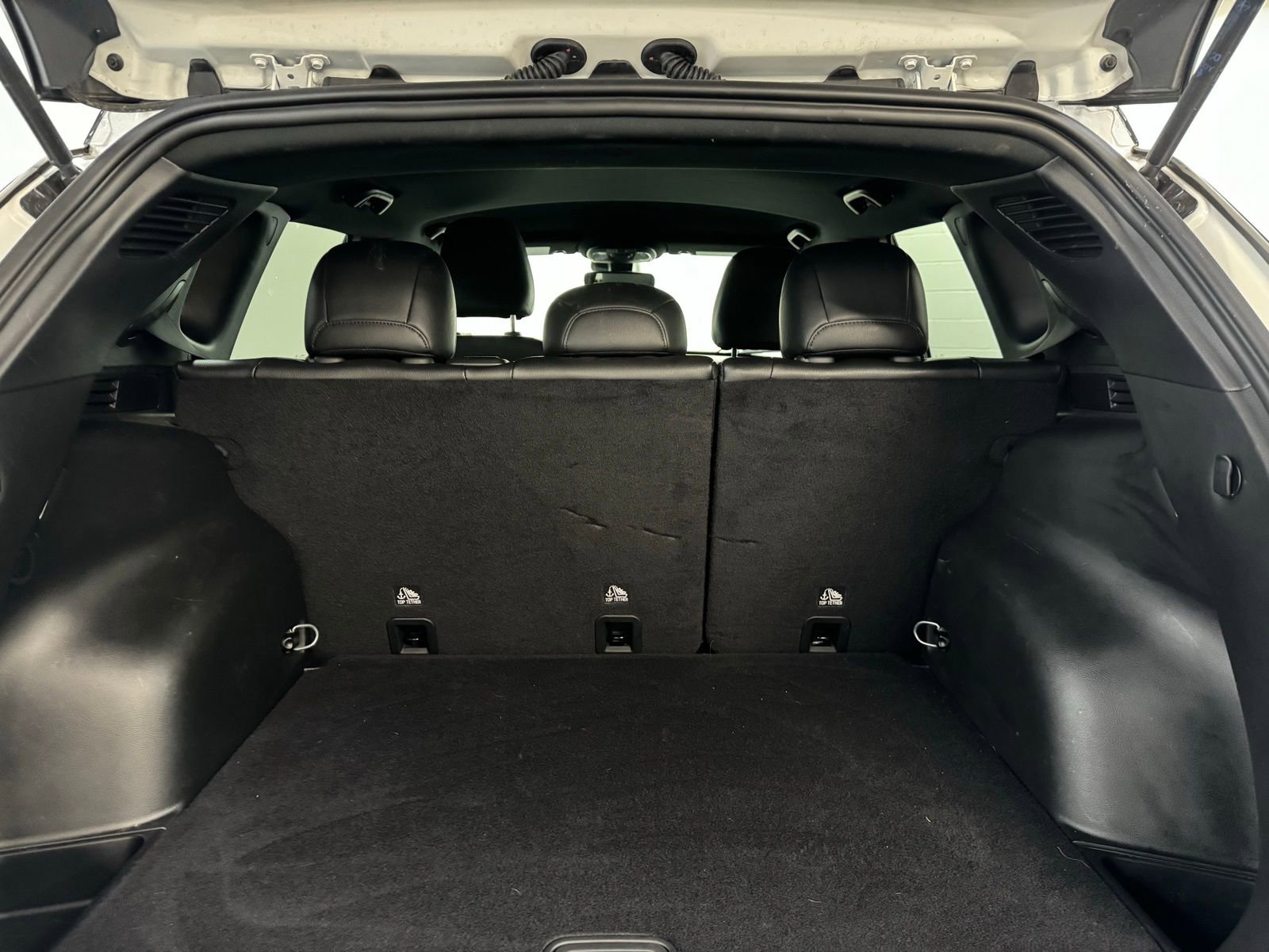 Used 2024 Jeep Compass Trailhawk w/ Trailhawk Convenience Group image 30