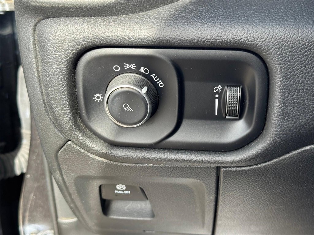 Used 2024 RAM 1500 Laramie image 20