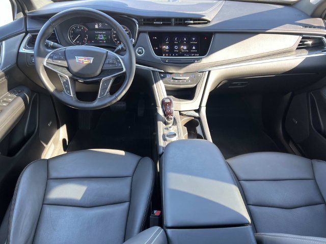 Certified 2024 Cadillac XT5 Premium Luxury w/ LPO, Floor Liner Package AWD/4WD image 13