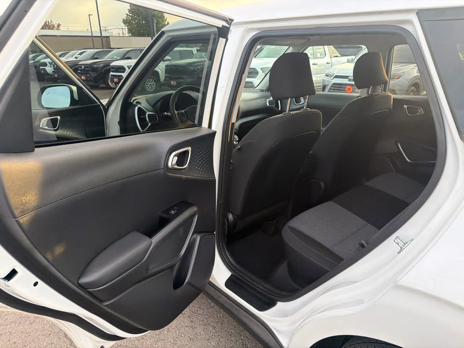 Used 2021 Kia Soul S FWD image 28