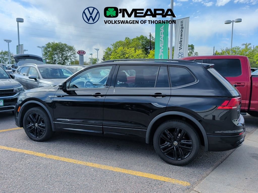 Used 2022 Volkswagen Tiguan SE R-Line AWD/4WD image 2