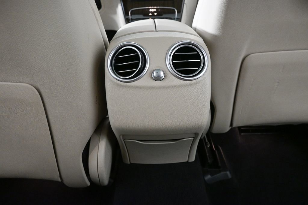 Certified 2022 Mercedes-Benz GLC 300 w/ Premium Package Lite image 18