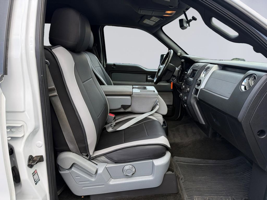 Used 2014 Ford F150 XLT w/ Equipment Group 302A Luxury AWD/4WD image 18