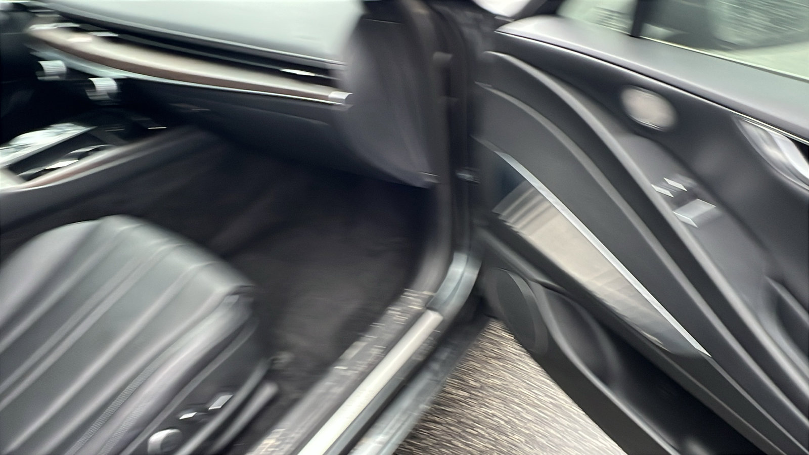 Used 2022 Genesis G80 2.5T w/ Advanced Package image 21