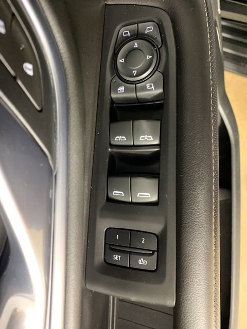 Used 2021 GMC Yukon SLT w/ SLT Luxury Plus Package image 20