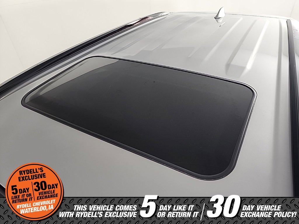 Used 2025 Toyota RAV4 XLE Premium image 16