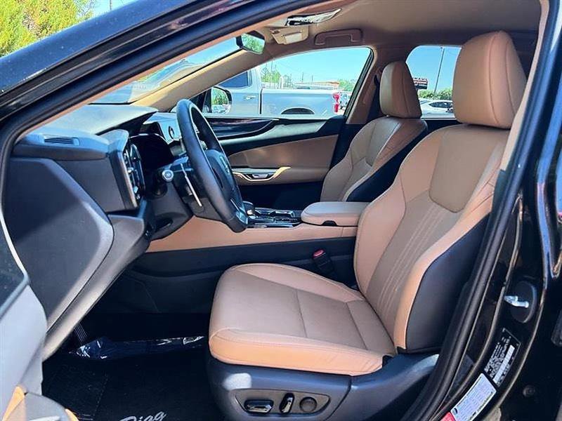 Used 2025 Lexus NX 250 FWD w/ Accessory Package (Z2) image 11