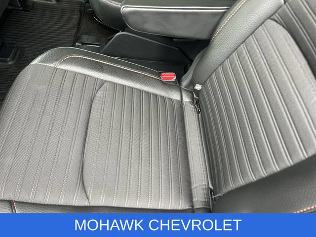 Used 2025 Nissan Pathfinder Rock Creek AWD/4WD image 24