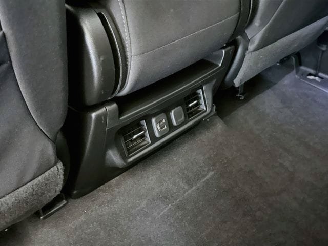 Used 2022 Chevrolet Silverado 1500 LT AWD/4WD image 25