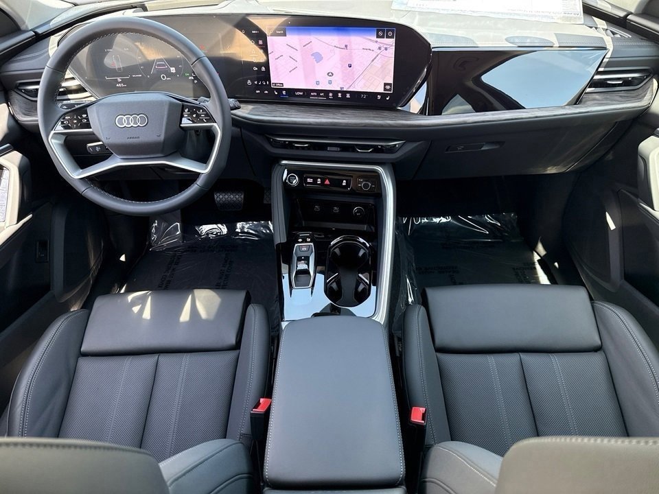 Certified 2025 Audi Q5 2.0T Premium Plus w/ Premium Plus image 13