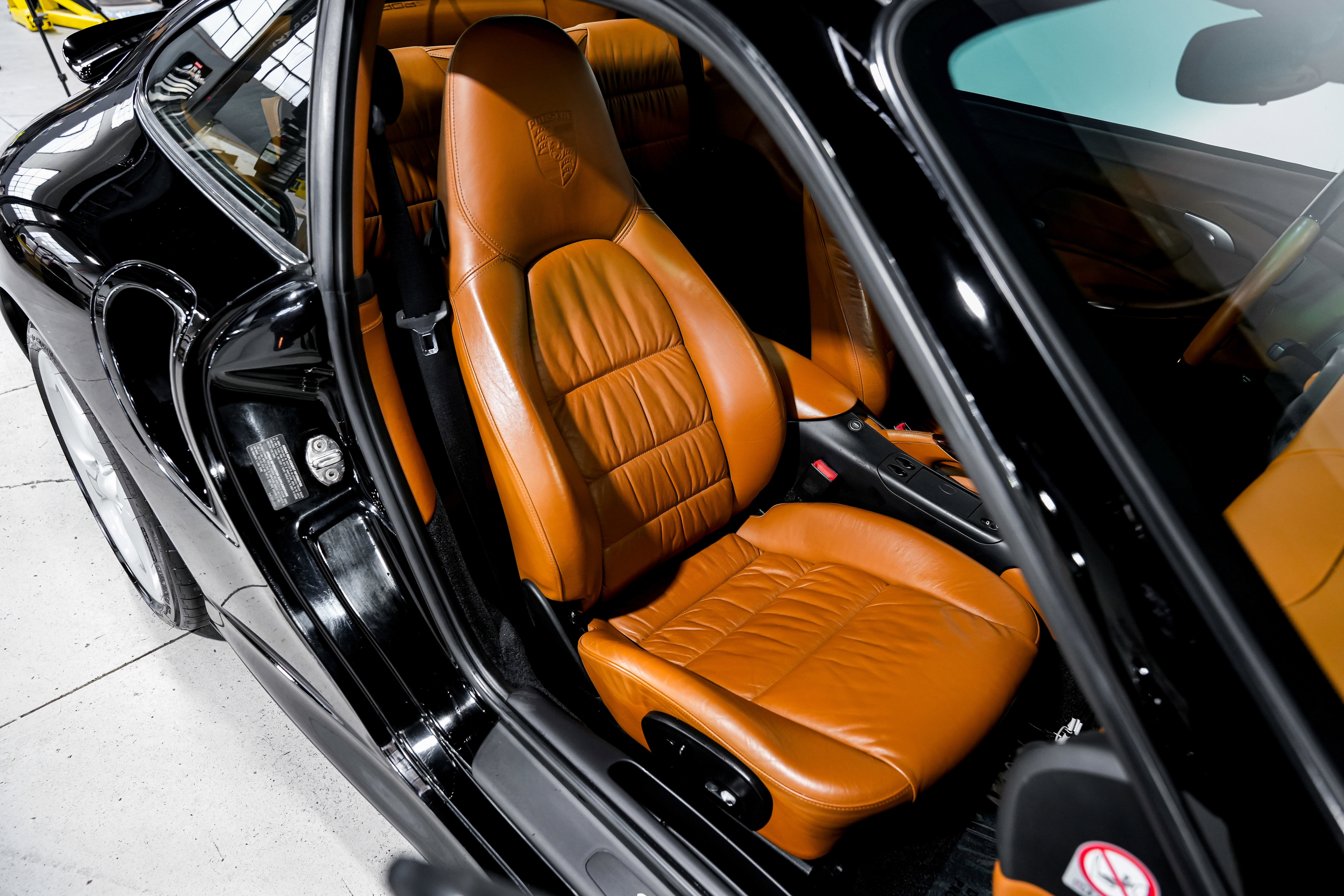 Used 2003 Porsche 911 Turbo image 29