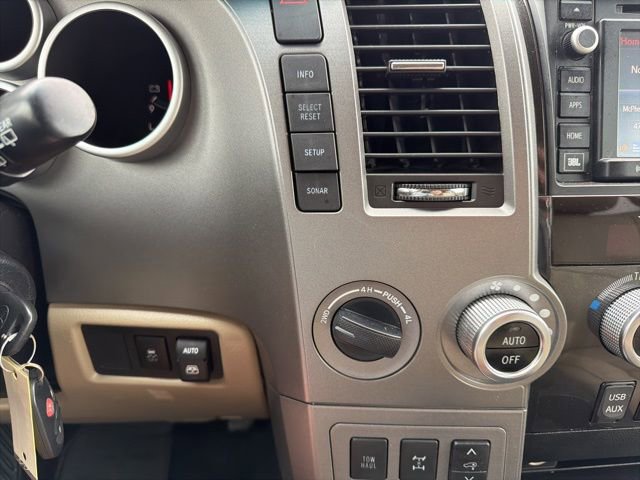 Used 2016 Toyota Sequoia Platinum image 24