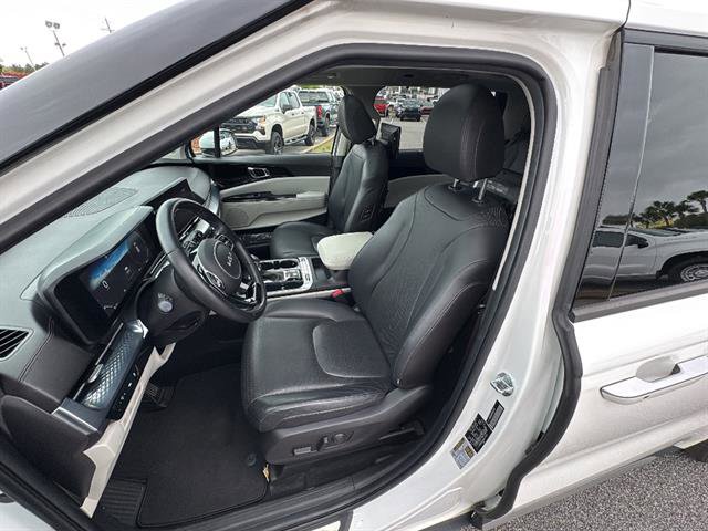 Used 2022 Kia Carnival SX Prestige image 13