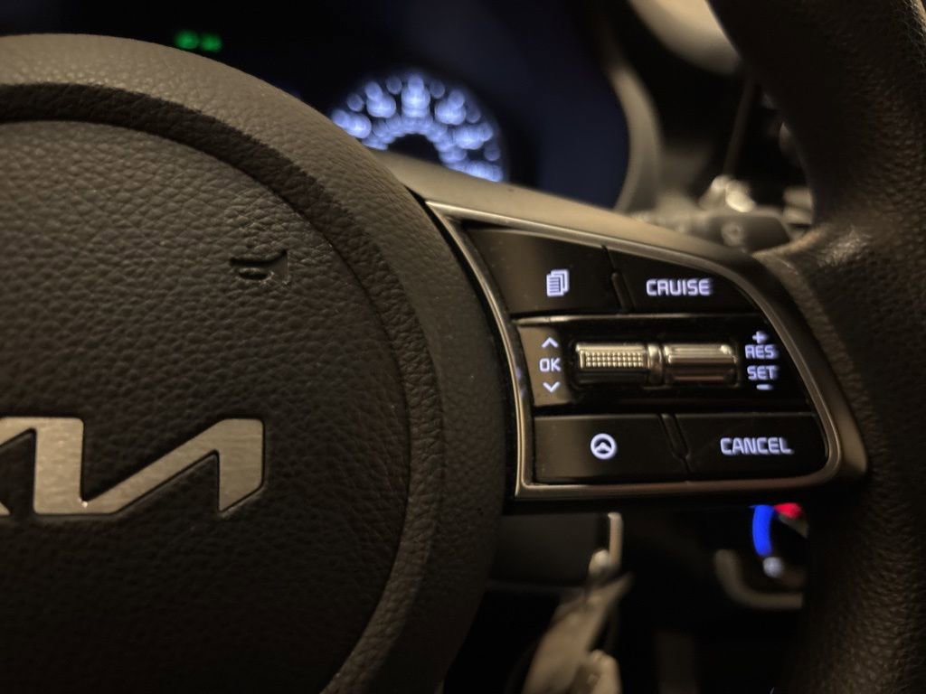 Used 2023 Kia Seltos LX image 17