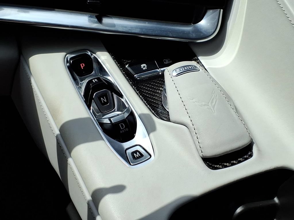 Used 2022 Chevrolet Corvette Stingray Premium Conv w/ Z51 Performance Package RWD image 20