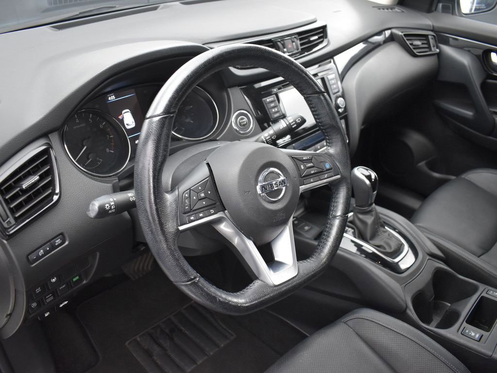 Used 2022 Nissan Rogue Sport SL image 11